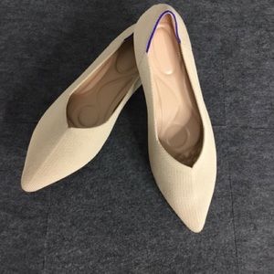 Women’s Ballet Flat Shoes Knit Dress Tan Shoes Size 39 EURO .  US. Size 8